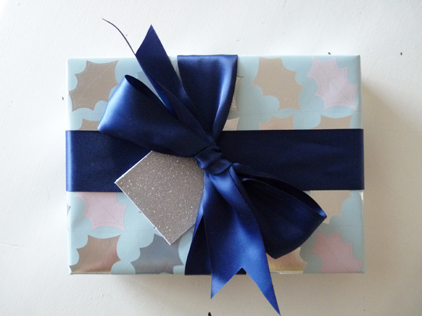 Em for Marvelous - holly gift wrap