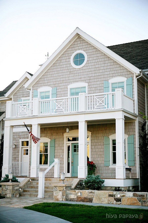 turquoise front door