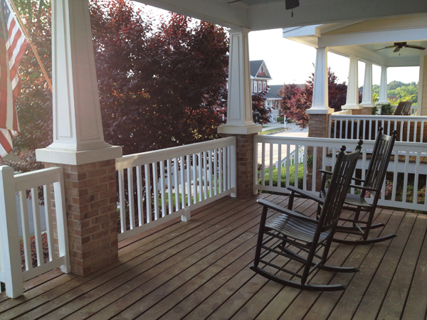 porch-with-rockers