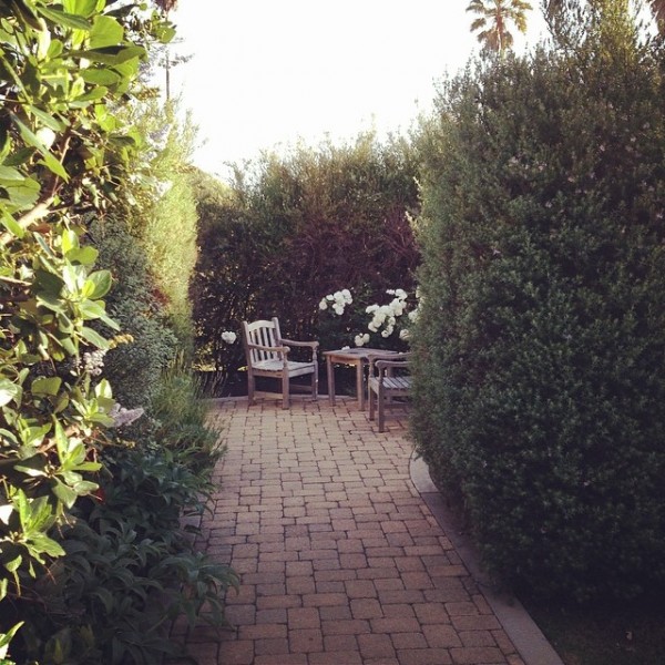 cass-house-inn-garden