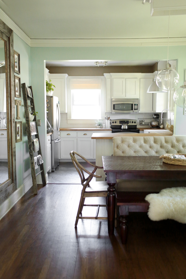 mint-wall-color