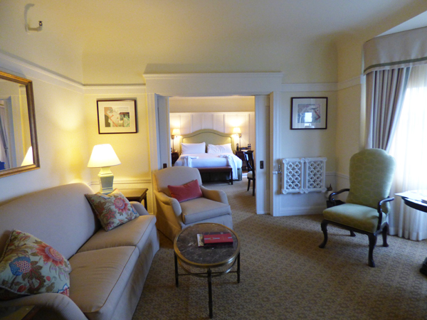 hotel-drisco-sitting-room