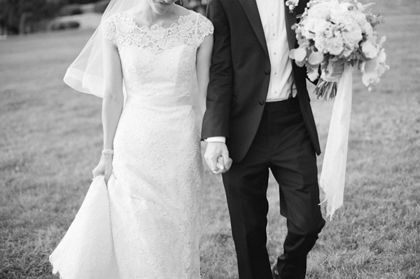 lace-wedding-gown