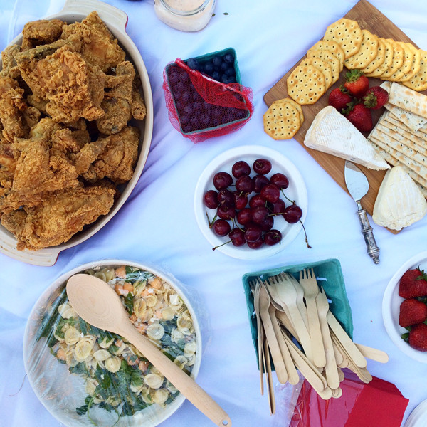 fried-chicken-picnic