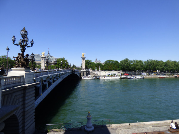 paris-bridge