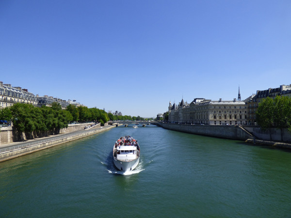 seine-riverboat