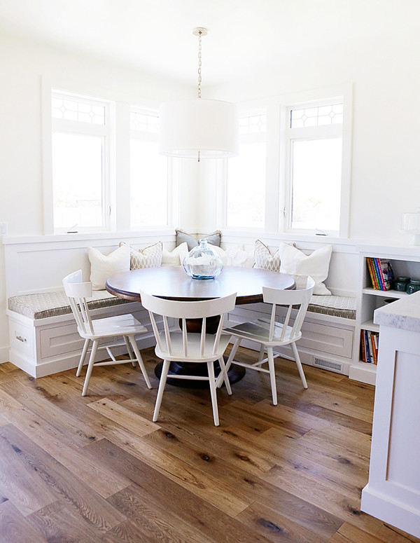 white-dining-chairs